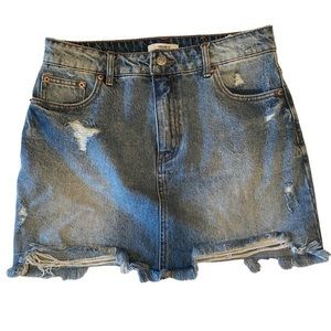 Forever 21 jean women’s distressed skirt size 26.